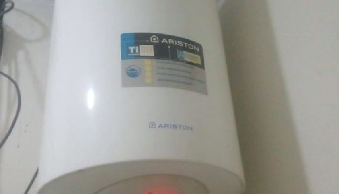 water_heater_-_pemanas_air_ariston_800x533[1]